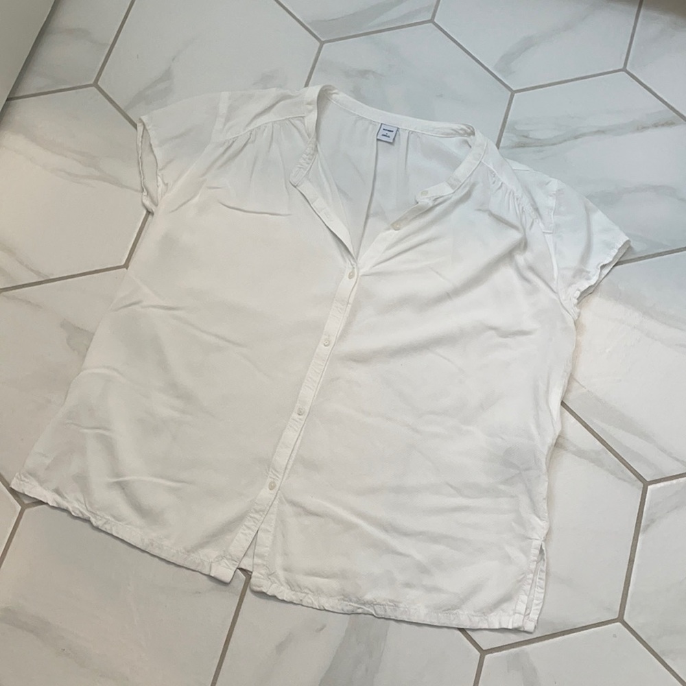 Old navy white blouse
